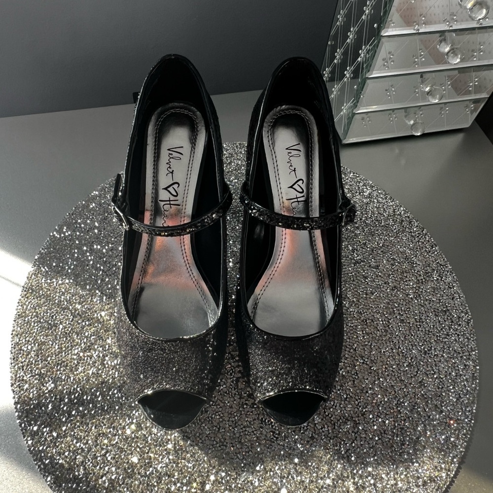 NEW Black Glitter Peep Toe Heels - Size 7.5